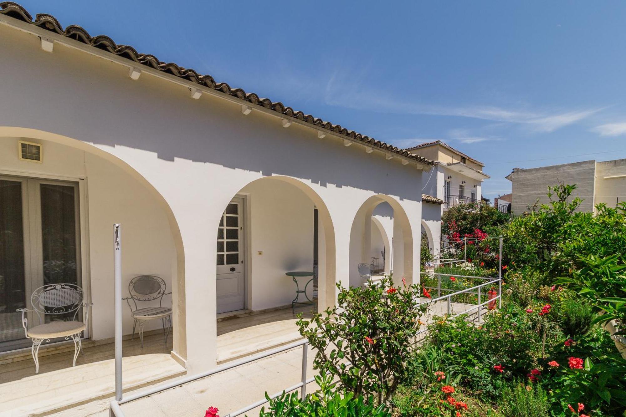 Lena Kassiopi Apartments Exterior photo